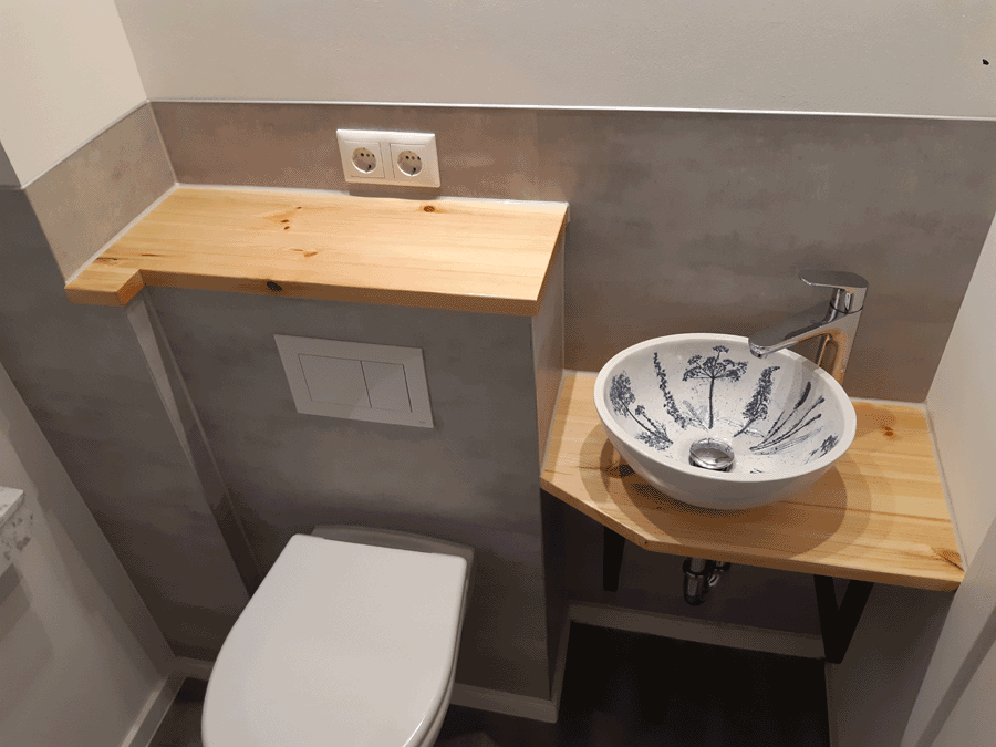 Hand-Waschbecken mit Wiesenblumen, Keramik in blau-weißer Glasur